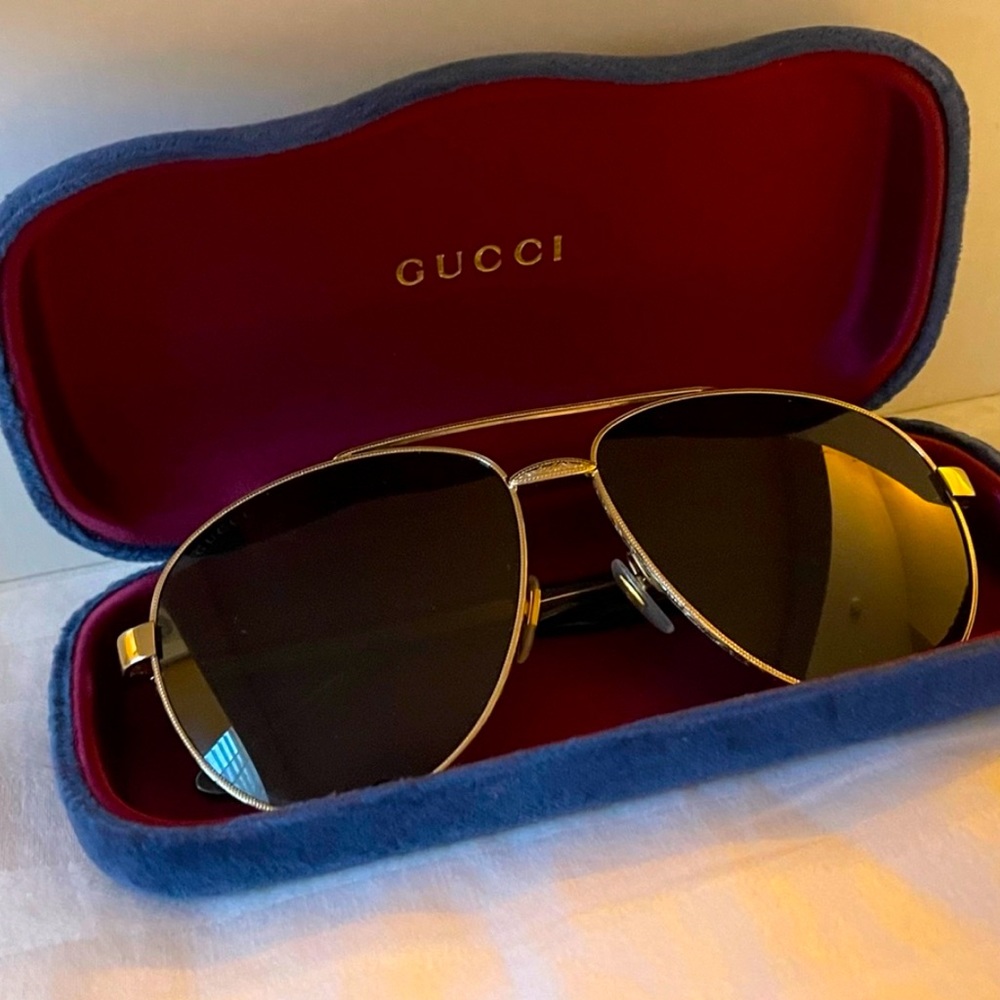 Gucci Gold & Black Aviator Sunglasses